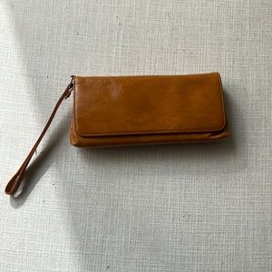 HOBO clutch